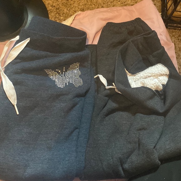 2 pair of sweat pants with fluffy inside - Picture 1 of 1
